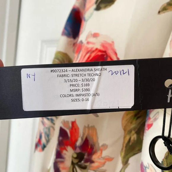 NWT BLACK HALO Alexandria Sheath Dress Impasto Floral Size 2 Cocktail - Picture 8 of 9